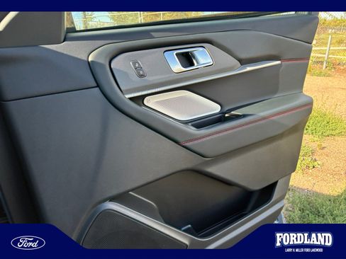 Used 2025 Ford Explorer ST w/ Sun And Sound Package AWD/4WD image 16