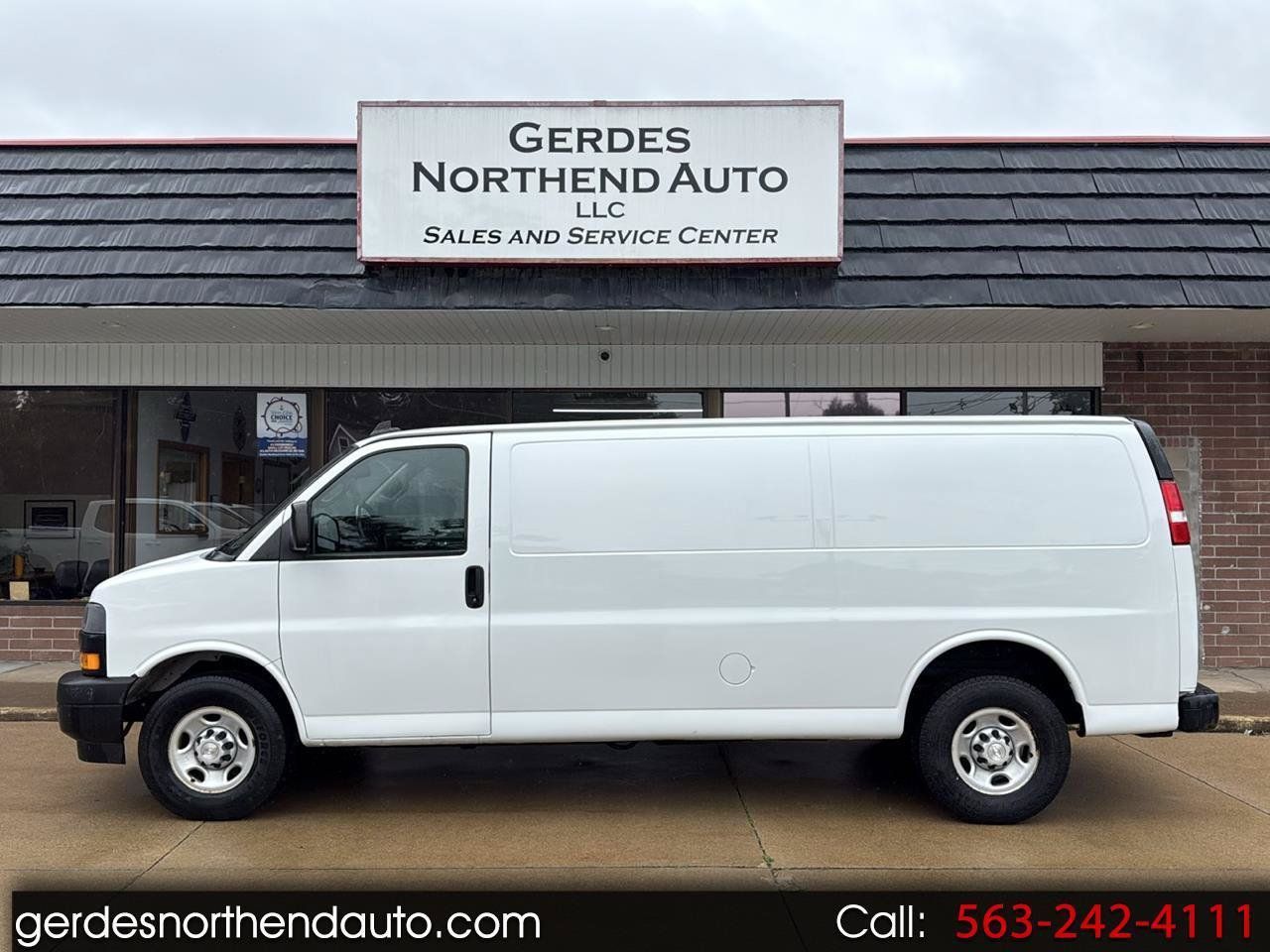 Used 2019 Chevrolet Express 3500 Extended w/ Driver Convenience Package RWD image 1
