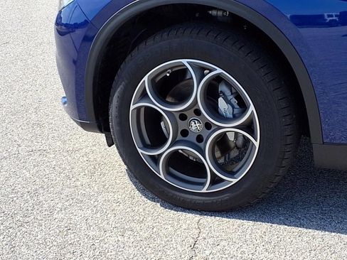 Used 2022 Alfa Romeo Stelvio Sprint image 24