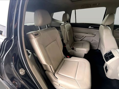 Used 2019 Volkswagen Atlas SEL FWD image 20