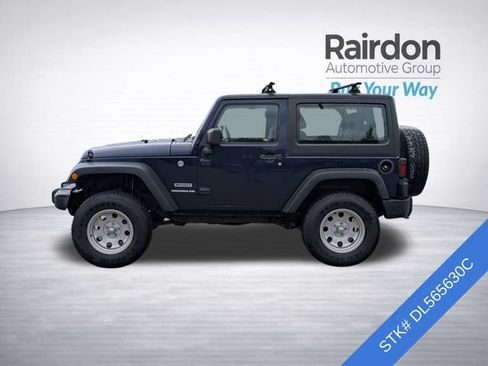 Used 2013 Jeep Wrangler Sport AWD/4WD image 4