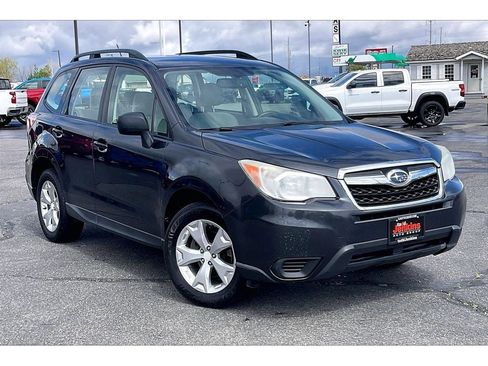 Used 2015 Subaru Forester 2.5i w/ Alloy Wheel Package AWD/4WD image 2