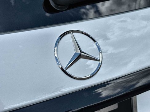 New 2026 Mercedes-Benz GLC 300 image 16