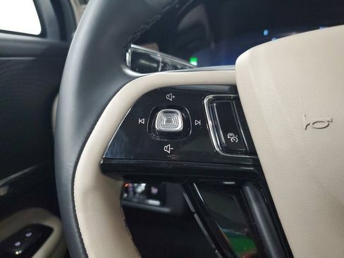 Used 2025 Lincoln Corsair Grand Touring image 20