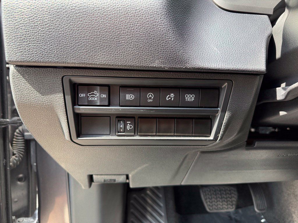 Used 2023 Toyota Tundra SR5 AWD/4WD image 7