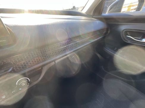 Used 2024 Honda HR-V LX image 22