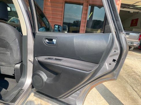 Used 2010 Nissan Rogue S w/ 360 Degree Value Pkg image 17