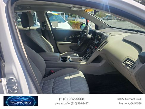 Used 2015 Chevrolet Volt w/ Enhanced Safety Package 1 FWD image 21