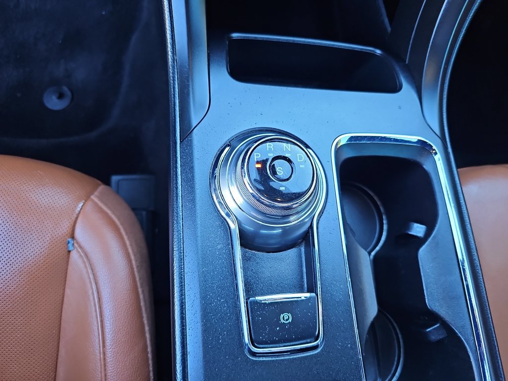 Used 2020 Ford Fusion Titanium FWD image 20