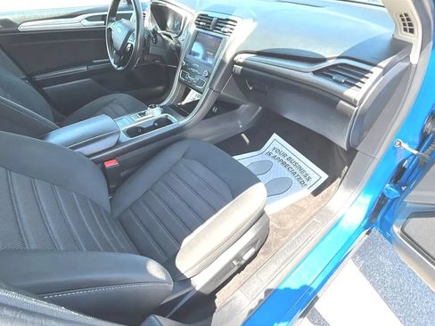 Used 2019 Ford Fusion SE FWD image 15