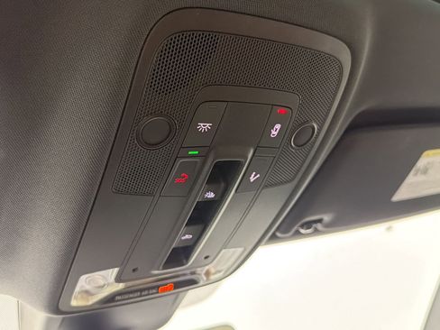 Used 2024 Audi Q3 2.0T Premium w/ Convenience Package AWD/4WD image 31