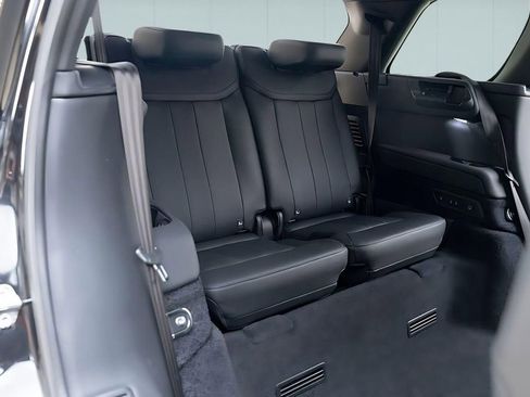 Used 2025 Land Rover Range Rover Long Wheelbase Autobiography AWD/4WD image 28