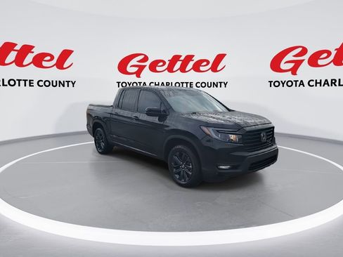Used 2023 Honda Ridgeline Sport image 2