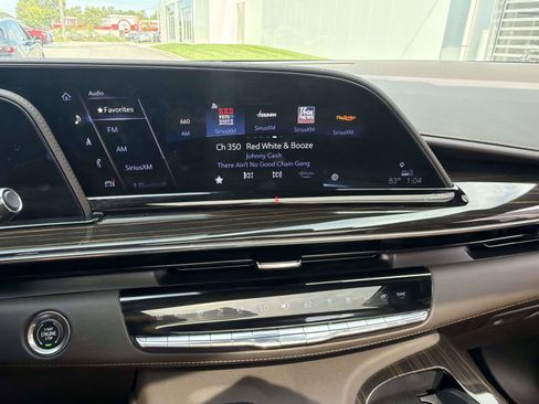 Certified 2023 Cadillac Escalade ESV Sport w/ LPO, ONYX Package AWD/4WD image 21