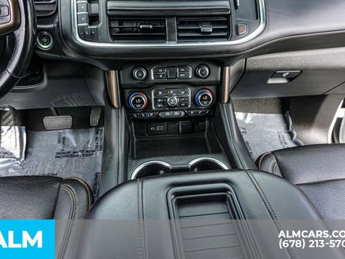 Used 2022 Chevrolet Suburban High Country image 41