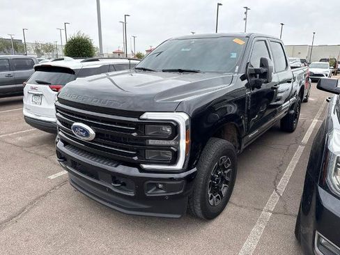 Used 2025 Ford F350 Platinum AWD/4WD image 2