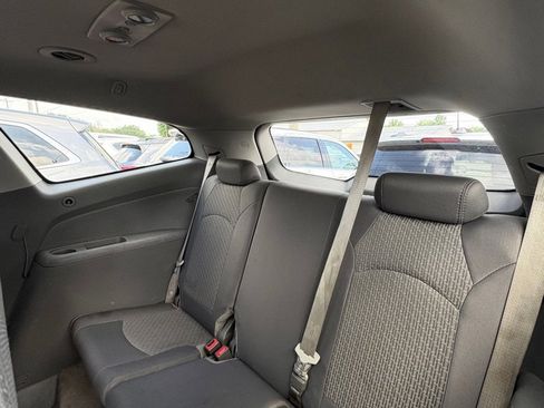 Used 2011 Chevrolet Traverse LT w/ Personal Connectivity Package AWD/4WD image 13