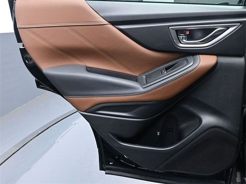 Used 2022 Subaru Forester Touring image 23