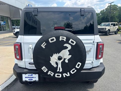 Used 2024 Ford Bronco Outer Banks AWD/4WD image 4