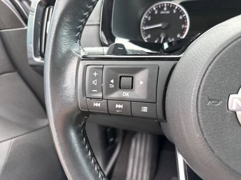 Used 2023 Nissan Pathfinder SV AWD/4WD image 24