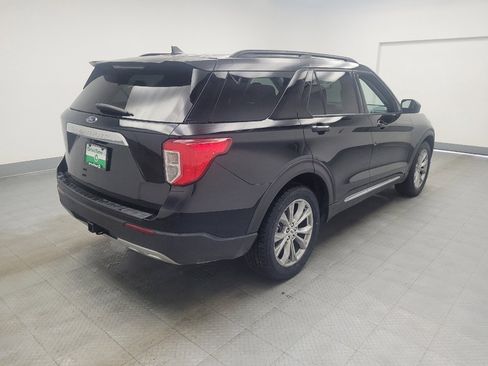 Used 2023 Ford Explorer XLT w/ Equipment Group 202A image 9