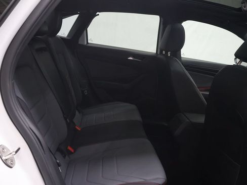 Used 2025 Volkswagen Jetta GLI Autobahn FWD image 11