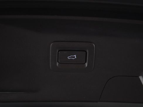 Used 2023 MAZDA CX-9 Touring AWD/4WD image 17