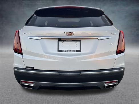 Certified 2025 Cadillac XT5 Premium Luxury image 5