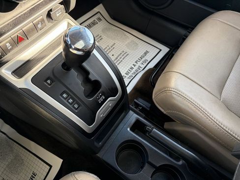 Used 2016 Jeep Compass High Altitude image 23