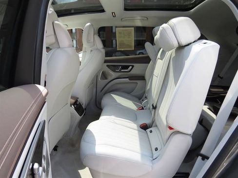 Used 2023 Mercedes-Benz EQS 450+ SUV image 11