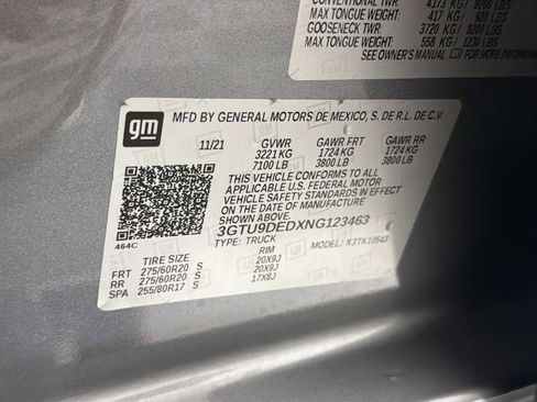 Used 2022 GMC Sierra 1500 SLT w/ SLT Premium Package image 32