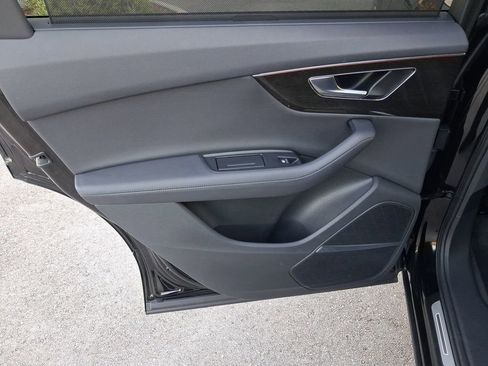 Used 2023 Audi Q7 2.0T Premium Plus w/ Premium Plus Package image 12