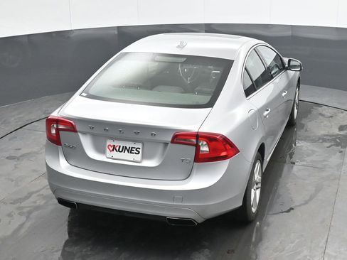 Used 2014 Volvo S60 T5 image 9