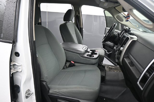 Used 2016 RAM 2500 SLT AWD/4WD image 14