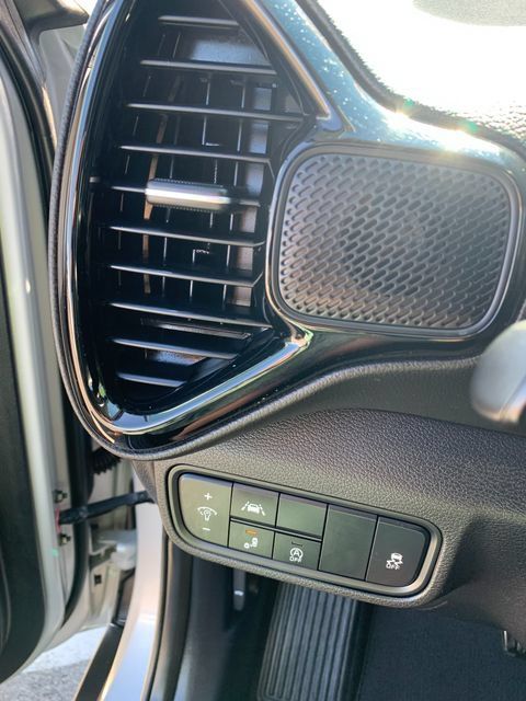 Used 2020 Kia Soul EX FWD image 28
