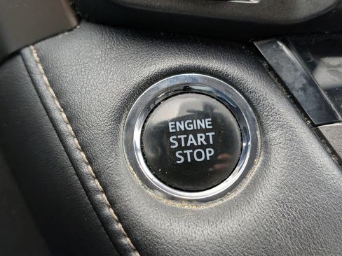 Used 2014 Toyota RAV4 Limited image 12