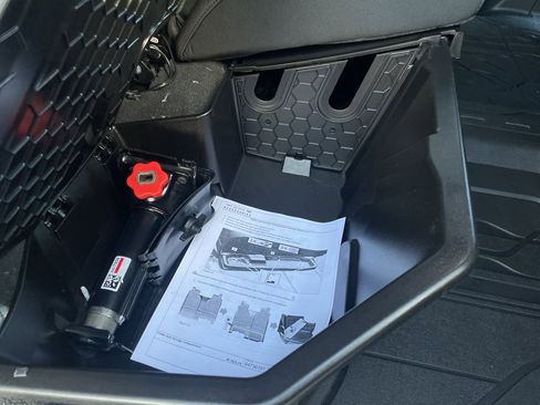 Used 2025 Chevrolet Silverado 1500 ZR2 w/ Technology Package image 59