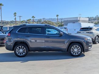 Used 2019 Jeep Cherokee Latitude Plus video 4