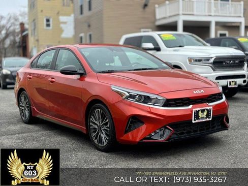 Used 2023 Kia Forte GT-Line FWD image 3