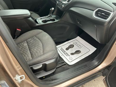 Used 2019 Chevrolet Equinox LT image 12