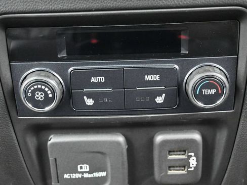 Used 2021 Buick Enclave Avenir w/ Avenir Technology Package AWD/4WD image 38