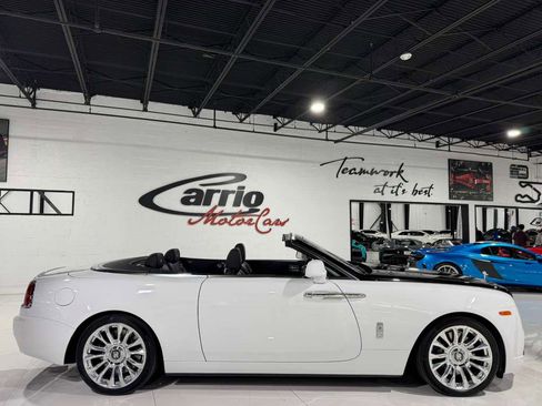 Used 2019 Rolls-Royce Dawn image 8