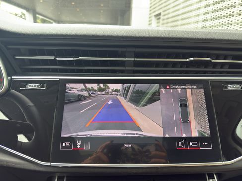 Used 2025 Audi Q7 3.0T Premium Plus w/ Premium Plus Package image 24