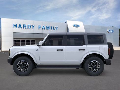 New 2026 Ford Bronco Outer Banks AWD/4WD image 3