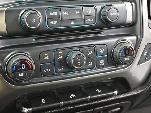 Used 2018 Chevrolet Silverado 1500 LT w/ All Star Edition image 20