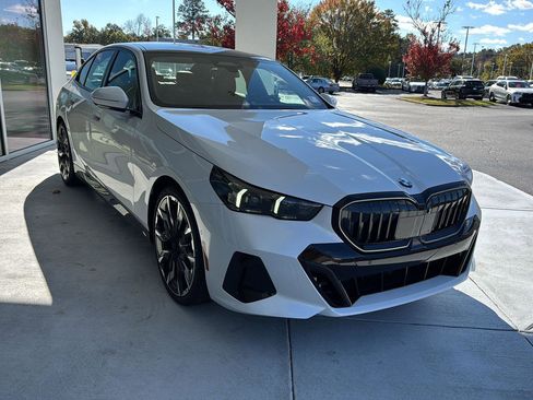 New 2026 BMW 530i w/ M Sport Package image 6