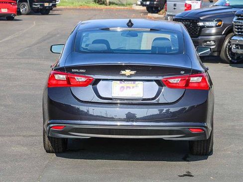 Used 2023 Chevrolet Malibu LT image 3