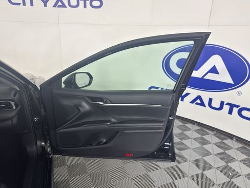 Used 2024 Toyota Camry SE FWD image 38