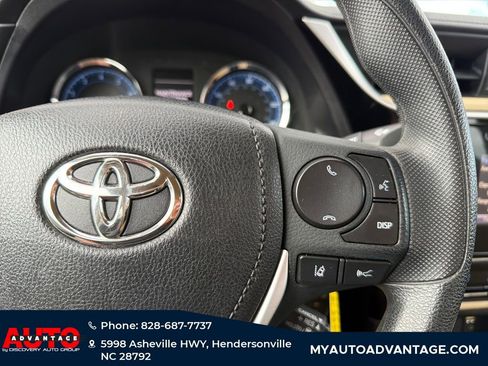 Used 2017 Toyota Corolla LE image 20