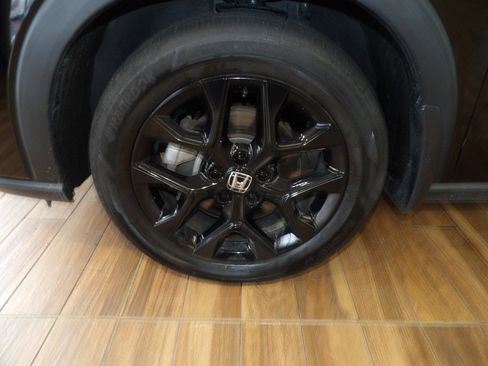 Used 2023 Honda HR-V Sport image 10